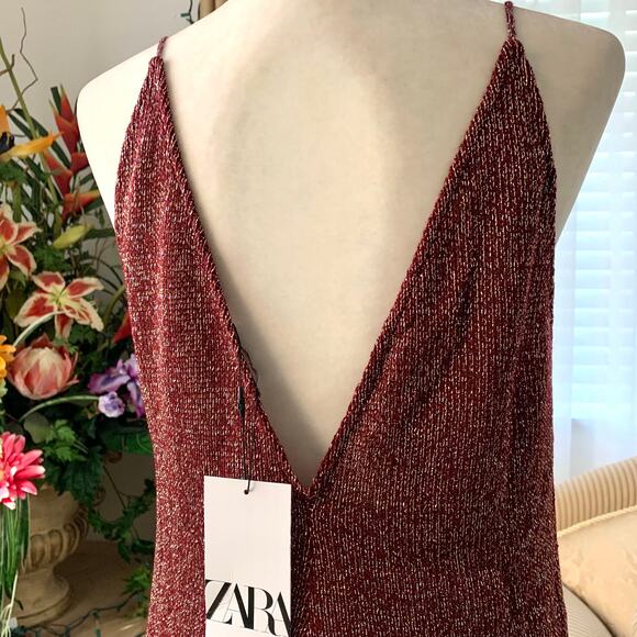 Zara LONG SPARKLY V-NECK KNIT MAXI DRESS in Maroon - Picture 9 of 12